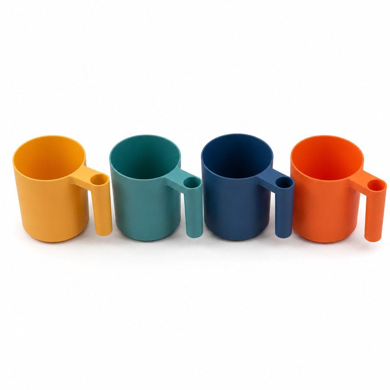 Plastic Cups Set in Assorted Colors Set of 4 Pieces

 2