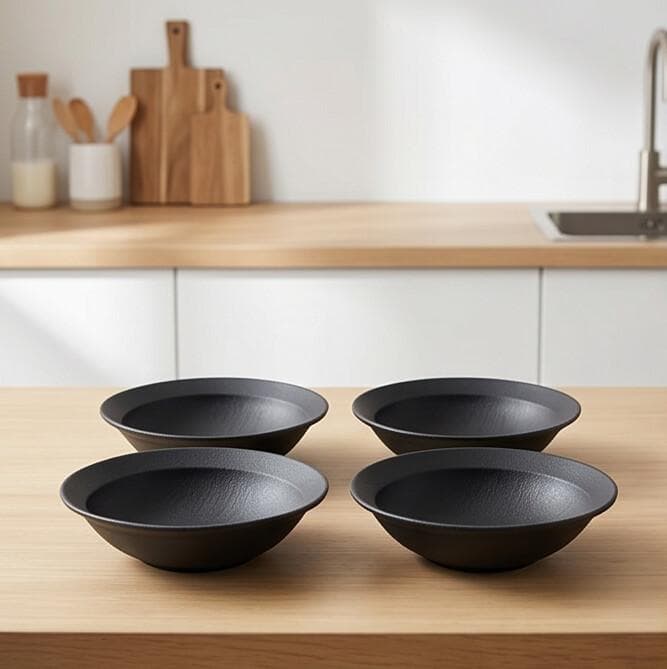 Premium Round Black Melamine Plate Gives a Luxurious Touch to Your Table for Serving Main Dishes 27.2×6.2 cm
