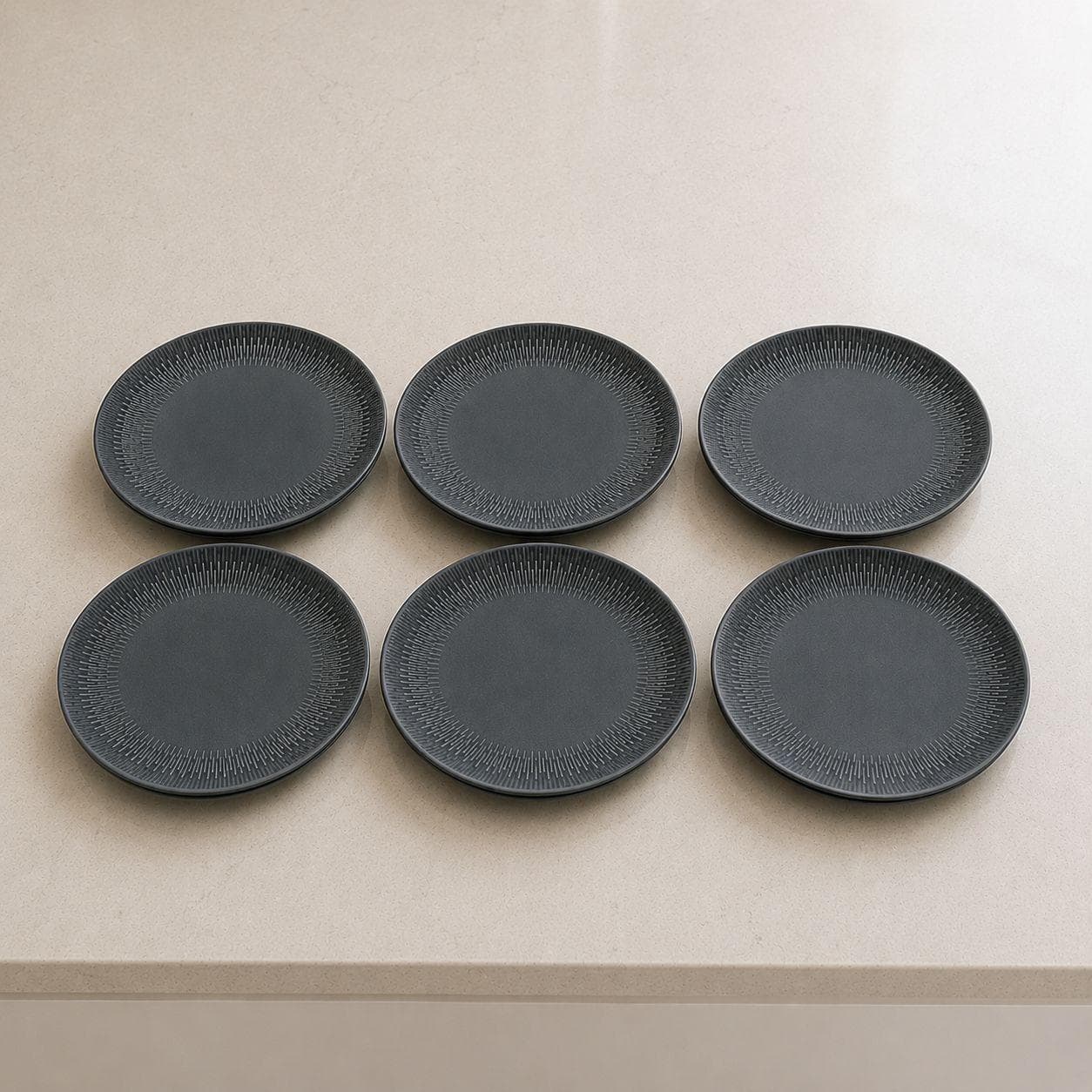 Luxury Large Ceramic Serving Plate with Radial Pattern on Edges in Gray Set of 6 Pieces – Size 26.5 cm

 3