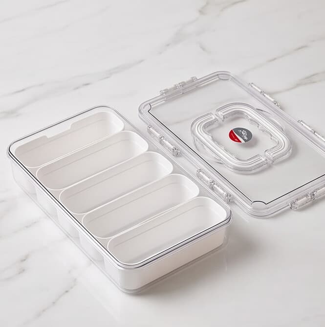 Multi-Compartment Food Container – 5 Sections