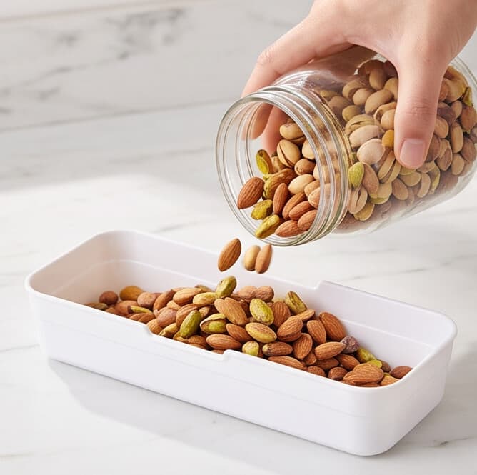 6-Compartment Food Storage Box 2
