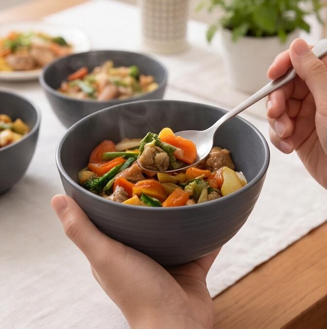 Luxury Classic Natural-Touch Ceramic Serving Bowl in Blue-Gray Set of 6 Pieces – Size 15 cm


 5
