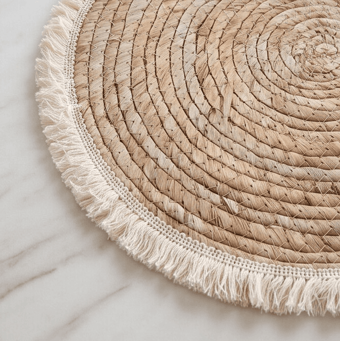 Round Natural Wicker Placemat with Fringe Edges and Spiral Design to Protect the Table – Size 38 cm

 6