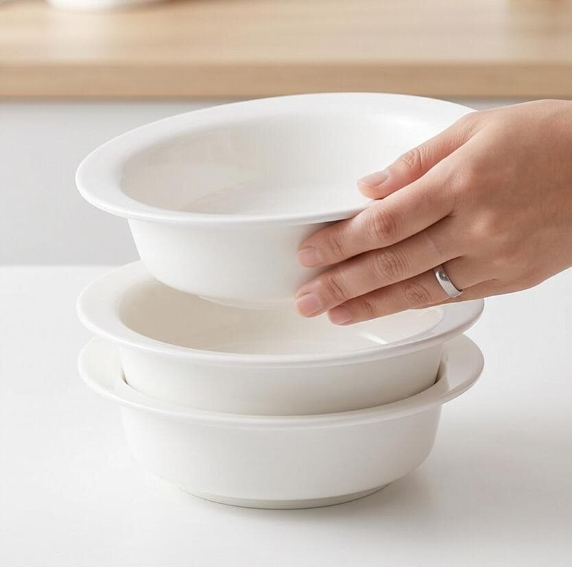 Large deep white ceramic plate with a simple elegant design, ideal for soups and appetizers. Size: 26.5 × 9.5 cm, durable and easy to clean.